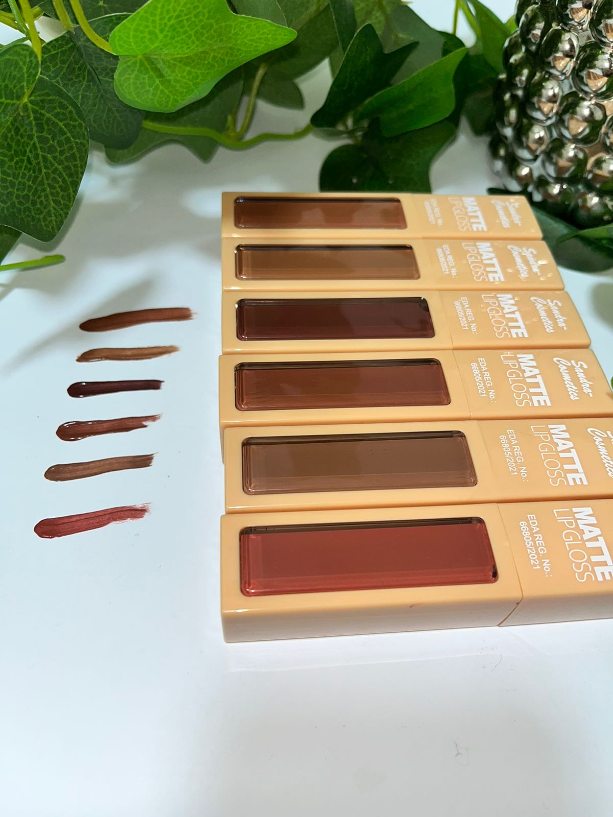 Sundra Long-Lasting Gel Lip Gloss