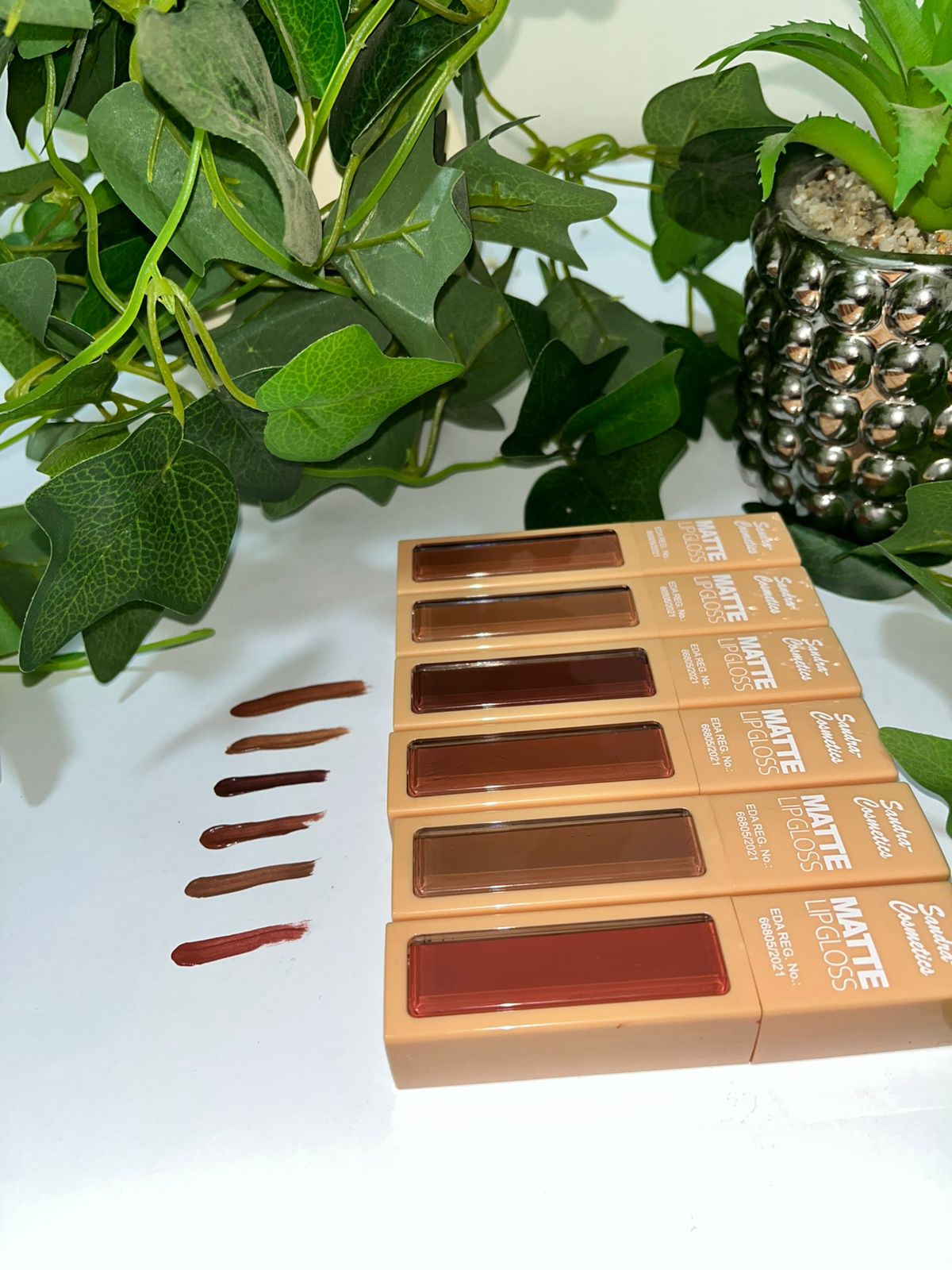 Sundra Long-Lasting Gel Lip Gloss