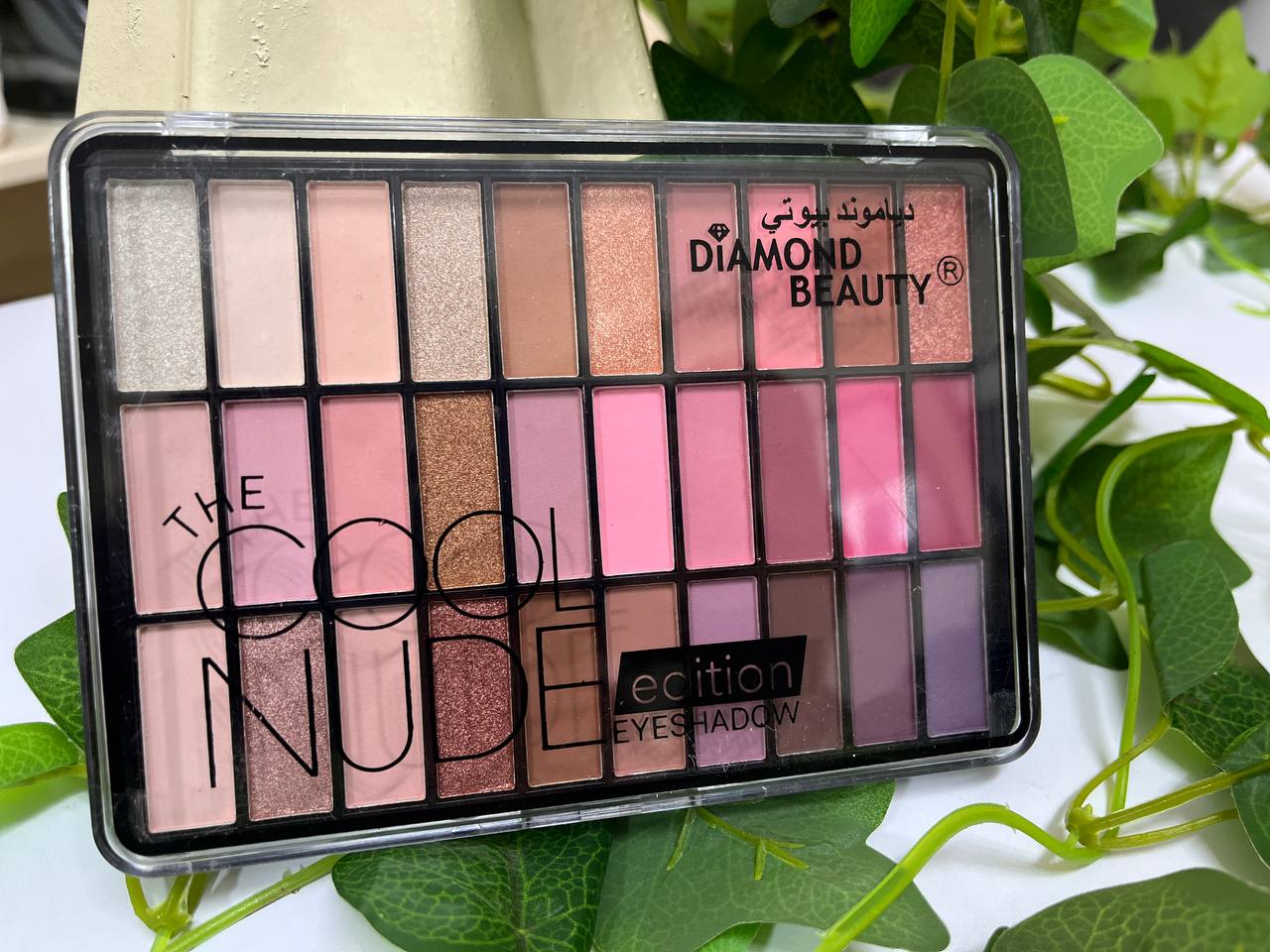 Diamond Beuty - The Cool Nude eyeshadow