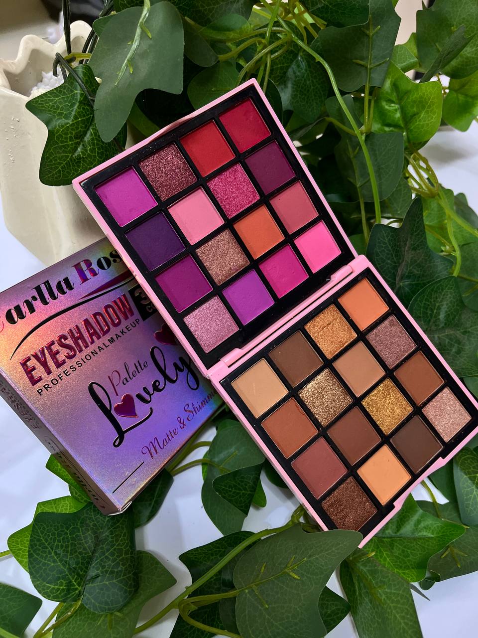 Carlla Rose eyeshadow